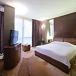Хотел сити 2*