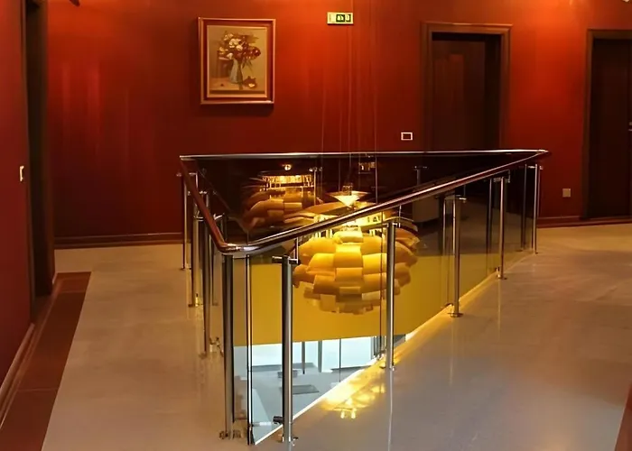 Хотел сити 2*